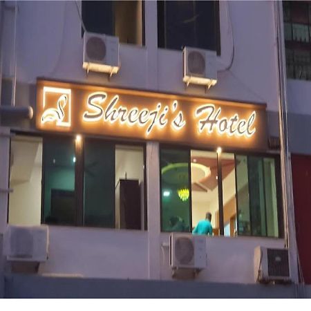 Hotel Shreeji'S Gandhinagar Eksteriør bilde